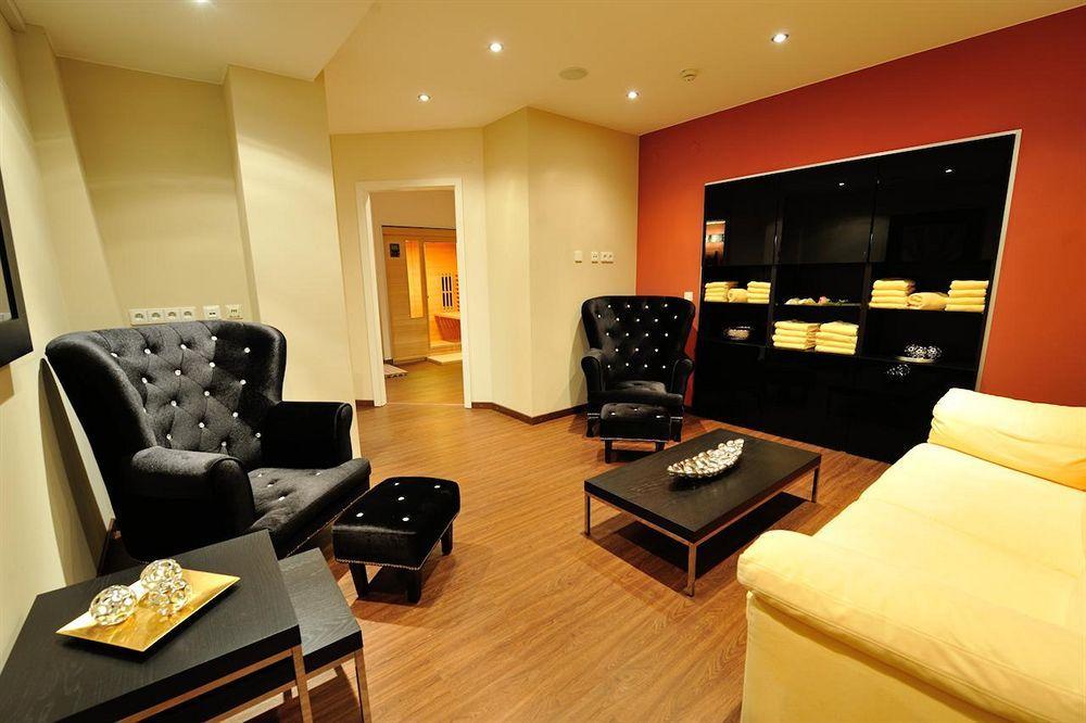 לינדאו Hotel Vis A Vis מראה חיצוני תמונה