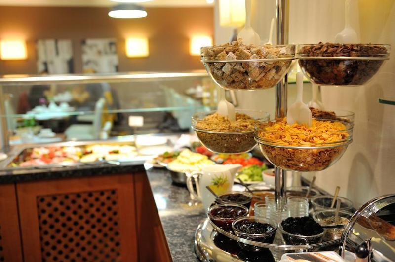 לינדאו Hotel Vis A Vis מראה חיצוני תמונה
