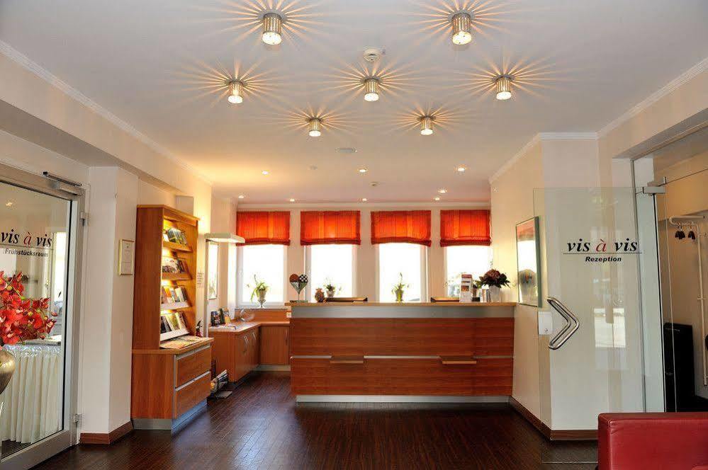 לינדאו Hotel Vis A Vis מראה חיצוני תמונה