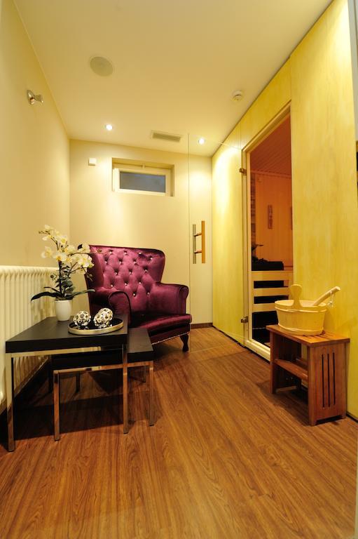 לינדאו Hotel Vis A Vis מראה חיצוני תמונה
